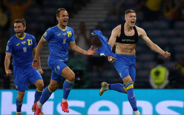 欧洲杯-121分钟绝杀!乌克兰2-1瑞典 进8强战英格兰